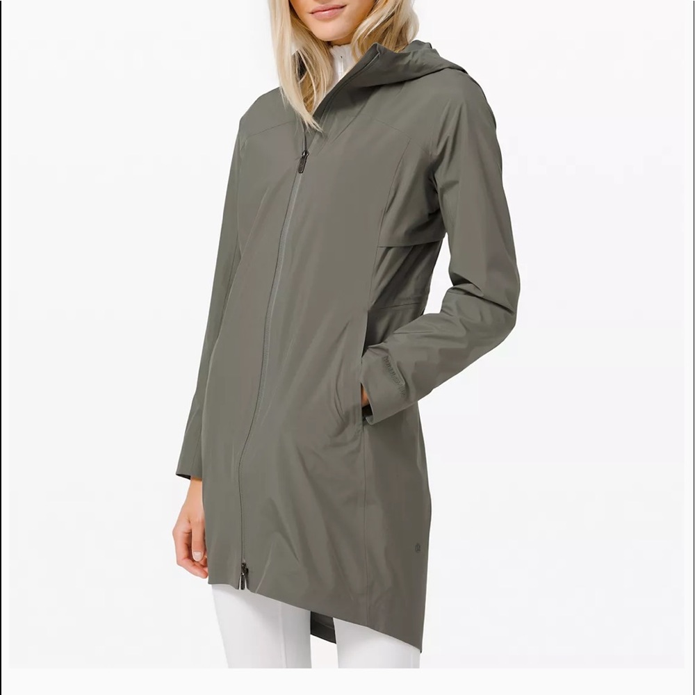 Lululemon rain rebel jacket